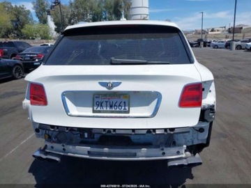 Bentley Bentayga 2020 Bentley Bentayga V8 2020 4.0l 4.0 Benzyna 542KM, zdjęcie 4