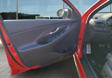 Hyundai i30 III 2025 Hyundai i30 i30 Wagon 1.5 T-GDI 7DCT 140KM Automatyczna 7-bieg. N LINE 2025, zdjęcie 9