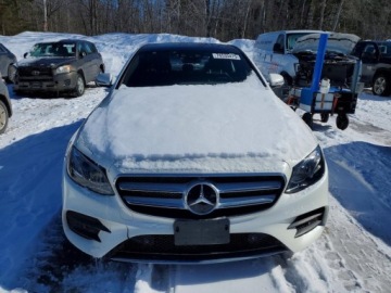 Mercedes Klasa E W213 2018 Mercedes-Benz Klasa E 400 4Matic 2018 3.0 Benzyna 329KM, zdjęcie 5