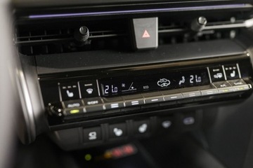 Toyota C-HR II SUV 2.0 Hybrid Dynamic Force 197KM 2024 Toyota C-HR 2.0 Hybrid Dynamic Force GR Sport 2.0 Hybryda 197KM, zdjęcie 14