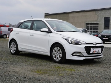 Hyundai i20 II Active 1.4 100KM 2016 Hyundai i20 Automat Klima Mały przebieg, zdjęcie 2