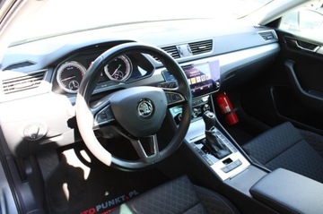 Skoda Superb III Kombi Facelifting 2.0 TDI SCR 150KM 2020 Skoda Superb 2.0 TDI || Kamera || Grzane fotele, zdjęcie 9