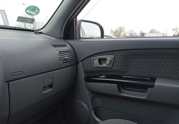 Kia Carens III 2.0 CRDi VGT 140KM 2006 Kia Carens Kia Carens 2.0 Diesel 140KM, zdjęcie 10