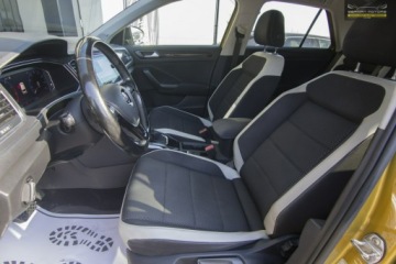 Volkswagen T-Roc I SUV 1.5 TSI ACT 150KM 2019 Volkswagen T-Roc Kamera / Virtual Kockpit, zdjęcie 19