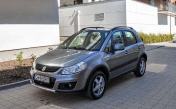 Suzuki SX4 I Hatchback Facelifting 1.6 VVT 120KM 2012 Suzuki SX4 4x4 Salon PL Lift 2012 2013 r. 1.6 Benzyna 120KM