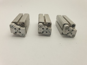 Siłownik pneumatyczny SMC CDQMB12-30 skok 30mm M5
