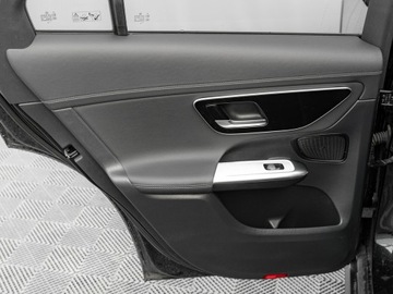 Mercedes GLC C254/X254 Coupe 2.0 220d 197KM 2024 Mercedes GLC 220 DX13158#220d 4-Matic AMG Line, zdjęcie 18