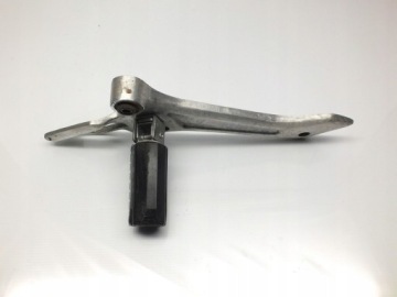 STOPKA PODNÓŻEK PASAŻERA PRAWY APRILIA RED ROSE