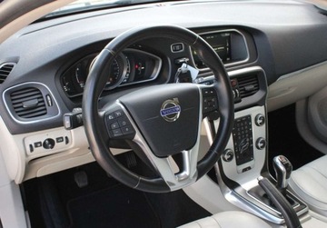 Volvo V40 2016 Volvo V40 D2 Drive-E Ocean Race 2016 Od RiA 2.0 Diesel 120KM, zdjęcie 1