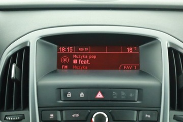 Opel Astra J Sedan 1.6 Twinport ECOTEC 115KM 2015 Opel Astra 1.6 16V, Salon Polska, Serwis ASO, zdjęcie 8