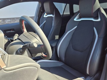 Toyota Corolla XII Hatchback Facelifting 1.8 Hybrid 140KM 2025 GR Sport 1.8 Hybrid 140KM | Podgrzewane fotele!, zdjęcie 3