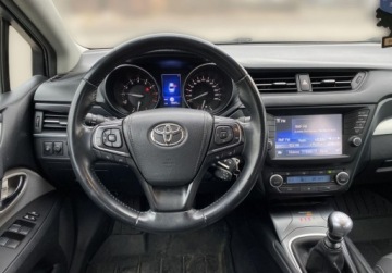 Toyota Avensis III Sedan Facelifting 2015 1.8 Valvematic 147KM 2018 Toyota Avensis 1.8 Premium EU5 Salon PL Toyota Mikolajczak Leszno 1.8, zdjęcie 17