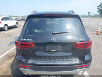 Mercedes GLB 2024 Mercedes-Benz GLB 250 4Matic 2024 2.0l 2.0 Benzyna 221KM, zdjęcie 4