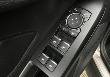 Ford Focus III Kombi Facelifting 1.5 EcoBoost 150KM 2018 Ford Focus 1.5 EcoBoost 150 KM Titanium aut Salon PL 1.5 Benzyna 150KM, zdjęcie 21