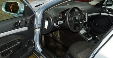Skoda Octavia II Kombi 1.8 TSI 160KM 2010 SKODA OCTAVIA II FL 1.8 TSI 160 KM, zdjęcie 27