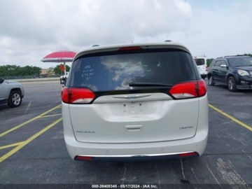 Chrysler Pacifica II 2017 Chrysler Pacifica Chrysler Pacifica 4dr Wgn Touring-L Plus 3.6 Benzyna, zdjęcie 7