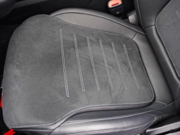 Mercedes GLC C254/X254 Coupe 2.0 200 204KM 2025 MERCEDES-BENZ GLC 200 4-Matic AMG Line 2.0 (204KM) 2025, zdjęcie 5