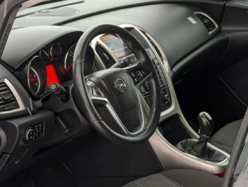 Opel Astra J Sports Tourer 2.0 CDTI ECOTEC 160KM 2010 Opel Astra Klima Navi Tempomat Serwis Gwarancja 2.0 Diesel 160KM, zdjęcie 17