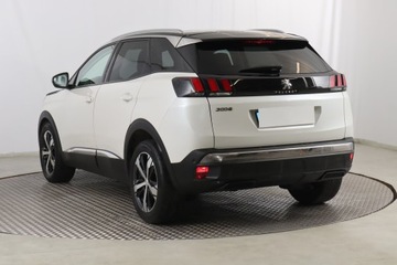 Peugeot 3008 II Crossover 1.5 BlueHDI 130KM 2018 Peugeot 3008 1.5 BlueHDi, Salon Polska, zdjęcie 3