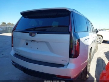 Cadillac Escalade III 2023 Cadillac Escalade 2023r., 6.2L, ESV, 4WD, 4dr Sport 6.2 Benzyna 420KM, zdjęcie 6