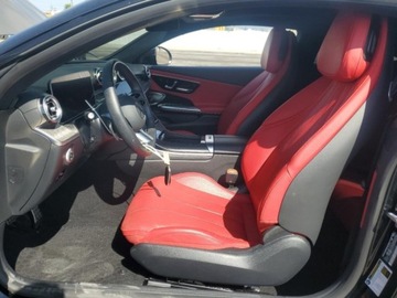 Mercedes CLE Coupe 2.0 300 258KM 2024 Mercedes-Benz CLE 2024r., Cle 300 4matic, 2L, od ubezpieczalni 2.0 Benzyna, zdjęcie 6