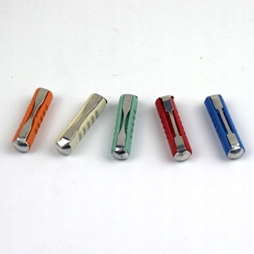 Набор из 200 керамических предохранителей.