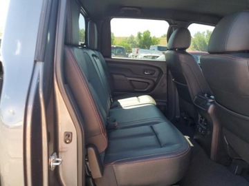 Nissan Titan 2021 Nissan Titan 2021, 5.6L, 4x4, SV, po gradobiciu, zdjęcie 8