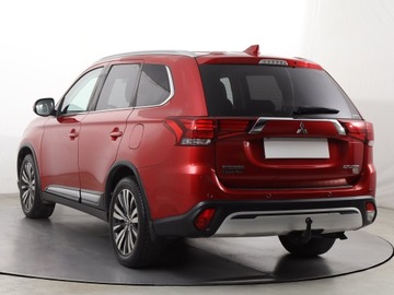 Mitsubishi Outlander III SUV Facelifting 2017 2.0 150KM 2018 Mitsubishi Outlander 2.0, Salon Polska, zdjęcie 3