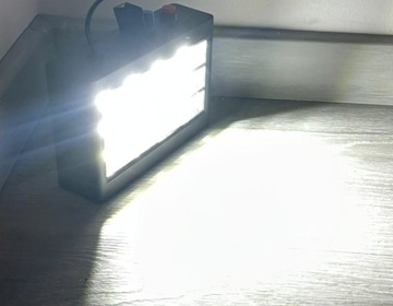 СТРОБОСКОП ДИСКОТЕЧНЫЙ РЕФЛЕКТОР 18 СВЕТОДИОДОВ SMD СИЛЬНЫЙ БЕЛЫЙ СВЕТ ЗВУКОВОЙ ДАТЧИК