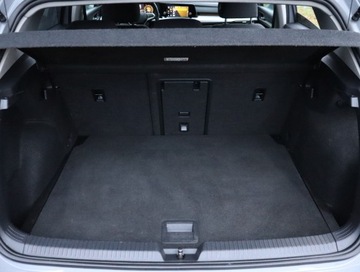 Volkswagen Golf VIII Hatchback 1.0 TSI 110KM 2022 VW Golf 1.0 eTSI, Salon Polska, VAT 23%, Klima, zdjęcie 12
