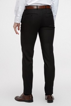 Czarne eleganckie spodnie garniturowe
