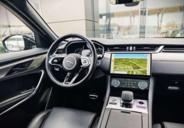 Jaguar F-Pace SUV Facelifting 2.0 P 249KM 2022 Jaguar F-Pace X761 2.0 I4 Petrol - AJ20-P4 2.0 I4 250 PS AWD Auto R Dynam, zdjęcie 17