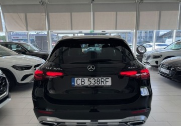 Mercedes GLC C254/X254 2024 Mercedes-Benz GLC Salon Polska Aut 9G 4x4 5L gwarancji 313KM Hybryda PlugIN, zdjęcie 16