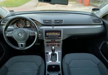 Volkswagen Passat B7 Variant 2.0 TDI CR DPF BlueMotion 170KM 2012 Volkswagen Passat 2.0 TDI 170KM DSG Zadbany Udokumentowany przebieg, zdjęcie 30