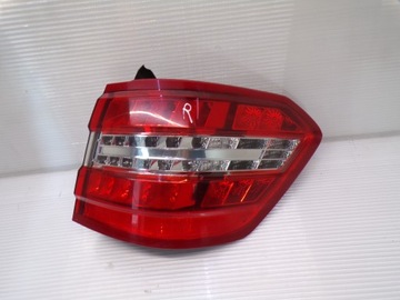 LAMPA PRAWA TYŁ TYLNA MERCEDES W212 KOMBI LED W BŁOTNIK
