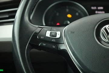 Volkswagen Passat B8 Limousine 2.0 TDI BlueMotion Technology 150KM 2016 VW Passat 2.0 TDI, Salon Polska, Serwis ASO, zdjęcie 15