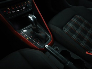 Volkswagen Polo VI GTI 2.0 TSI 200KM 2018 Volkswagen Polo DSG full LED virtual cocpit klima, zdjęcie 31