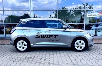 Suzuki Swift VI Hatchback Facelifting 1.2 DualJet SHVS 83KM 2024 Suzuki Swift Premium Plus 1.2 mild Hybrid 5MT Srebrny Auto demonstracyjne, zdjęcie 5