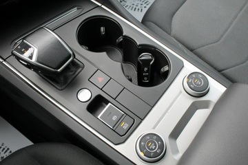 Volkswagen Touareg III SUV 3.0 V6 SCR TDI 231KM 2021 Volkswagen Touareg 3.0 V6 TDI 4Motion Salon PL Zamiana Finansowanie FV23%, zdjęcie 18