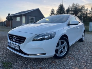Volvo V40 II Cross Country 2.0 D2 DRIVE-E 120KM 2015 Volvo V40 2.0 D-2 120 KM SUMMUM BEZWYPADKOWY IDEALNY WYPOSAZONY 2.0, zdjęcie 1
