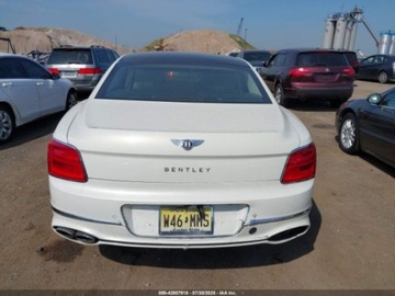 Bentley Continental III 2023 Bentley Flying Spur V8 2023 4.0l 4.0 Benzyna 542KM, zdjęcie 4