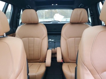 BMW X7 2022 BMW X7 M50i 2022 4.4l 4.4 Benzyna 523KM, zdjęcie 10