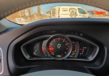 Volvo V40 II Hatchback Facelifting 1.5 T3 152KM 2017 Volvo V40 T3 AUTOMAT 1-Wl Salon Polska 2xOpony 1.5 Benzyna 152KM, zdjęcie 34