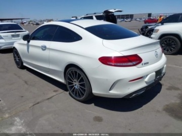 Mercedes Klasa C W205 2017 Mercedes-Benz Klasa C 2017 MERCEDES-BENZ C 300 2.0 Benzyna 241KM, zdjęcie 9