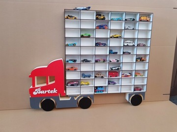 Грузовик с игрушечными машинками Бесплатное имя Hot Wheels!