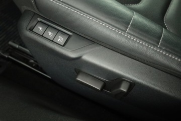 Citroen C4 III SUV 1.2 PureTech 156KM 2021 Citroen C4 1.2 PureTech, Salon Polska, zdjęcie 17