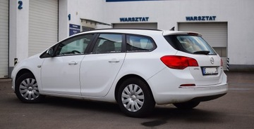 Opel Astra 2015 Opel Astra 1,6CDTI Bezwypadkowy prosto z Niemieckiego Salonu, zdjęcie 1