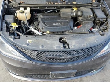 Chrysler Pacifica II 2018 Chrysler Pacifica Chrysler Pacifica Touring L 3.6 Benzyna 287KM, zdjęcie 11