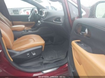 Chrysler Pacifica II 2021 Chrysler Pacifica Pinnacle, 2021r., 4x4, 3.6L 3.6 Benzyna 287KM, zdjęcie 9