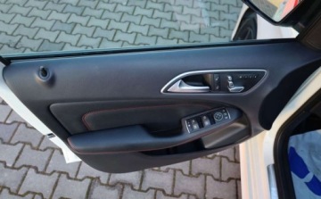 Mercedes Klasa B W246 Sports Tourer Facelifting 1.6 200 156KM 2016 Mercedes-Benz Klasa B Mercedes-Benz Klasa B 200 UrbanStyle Edition 1.6, zdjęcie 18